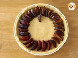 Etape 4 - Tarte briochée aux prunes